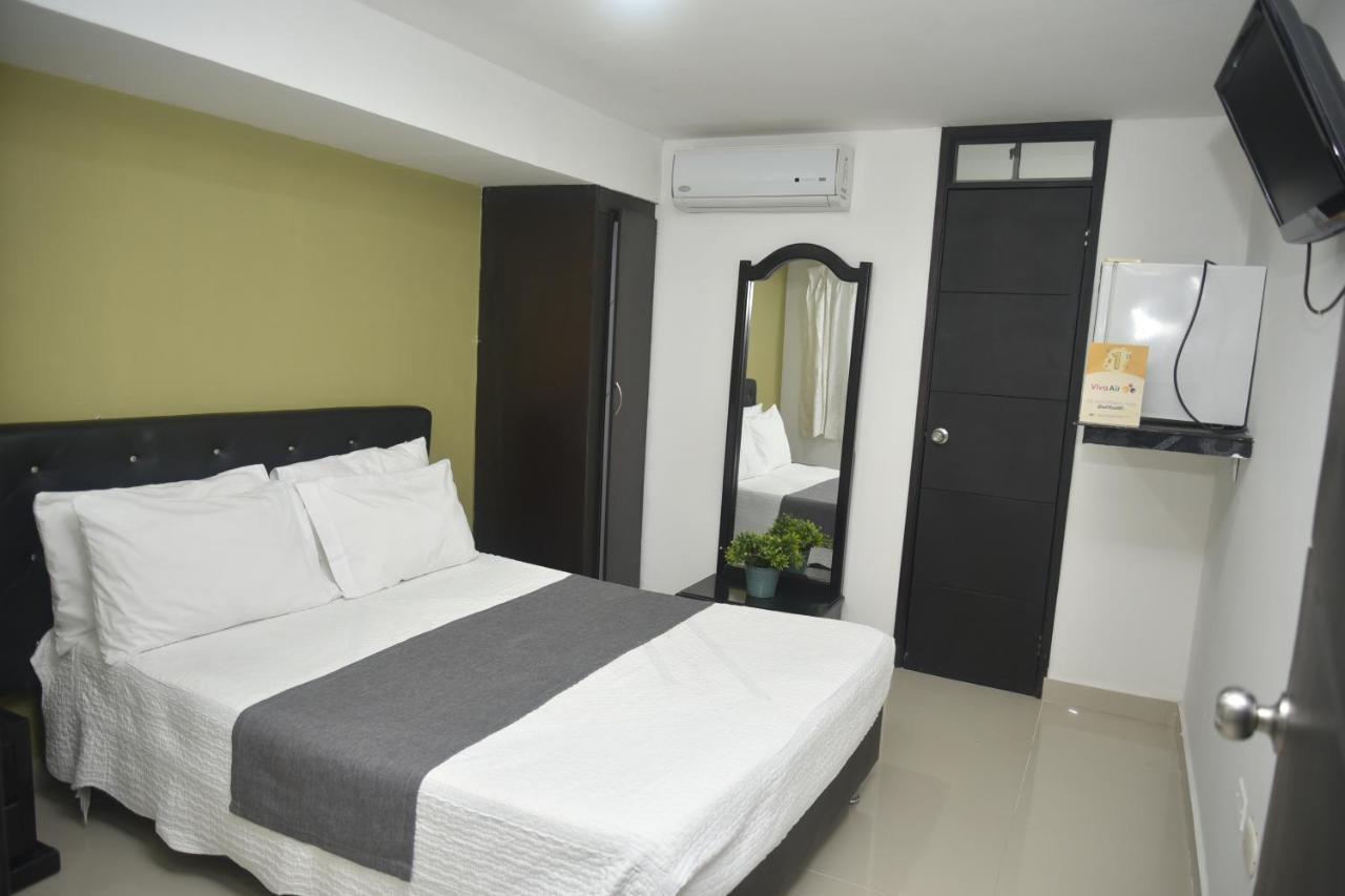 Hotel Estefania Princess บาร์รังกีญา ภายนอก รูปภาพ